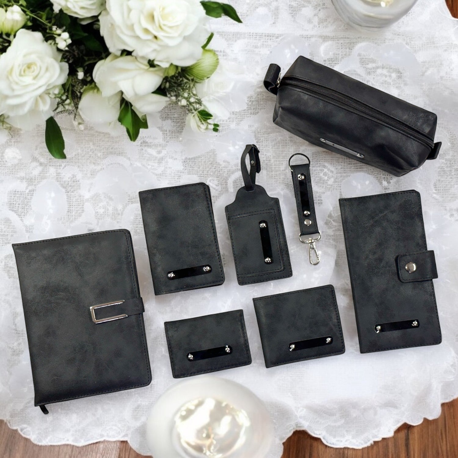 Black Leatherette Gift Set 8 in 1 - Karigar Chiriyaa